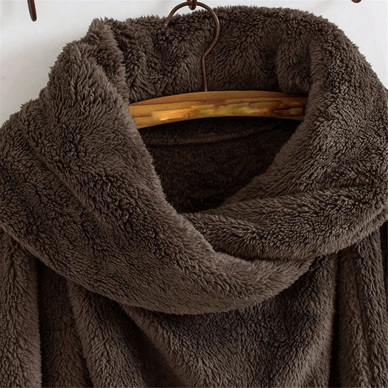 Baisico Coffee Pocket Faux-Fur Hoodie