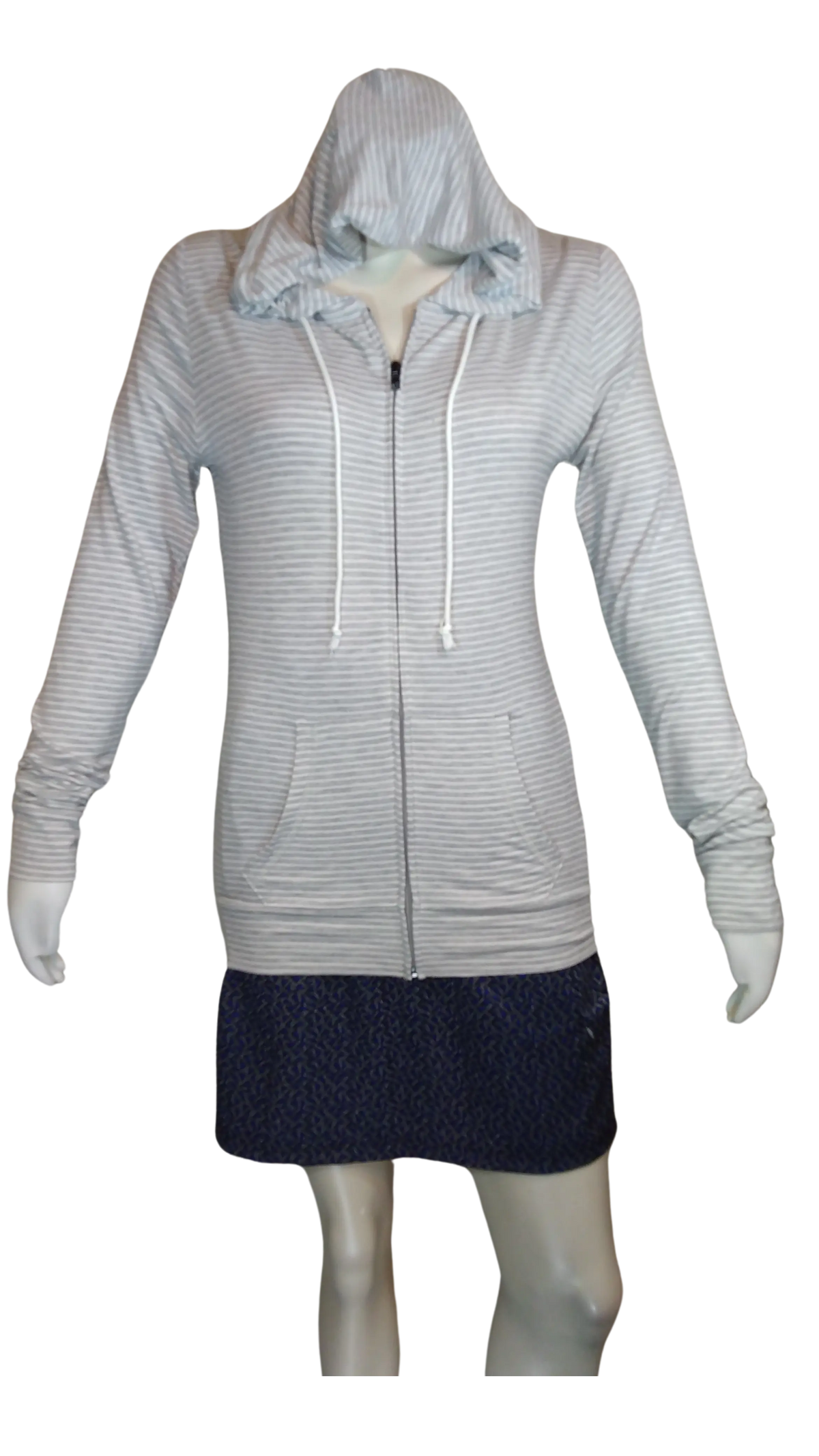 Zenana Outfitters Women’s Grey/Cream Long Sleeve Hooded Top, Size Small